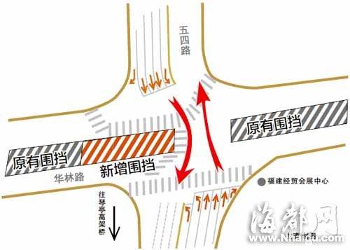 五四路地铁围挡西延路面标线混乱 700米开半小时